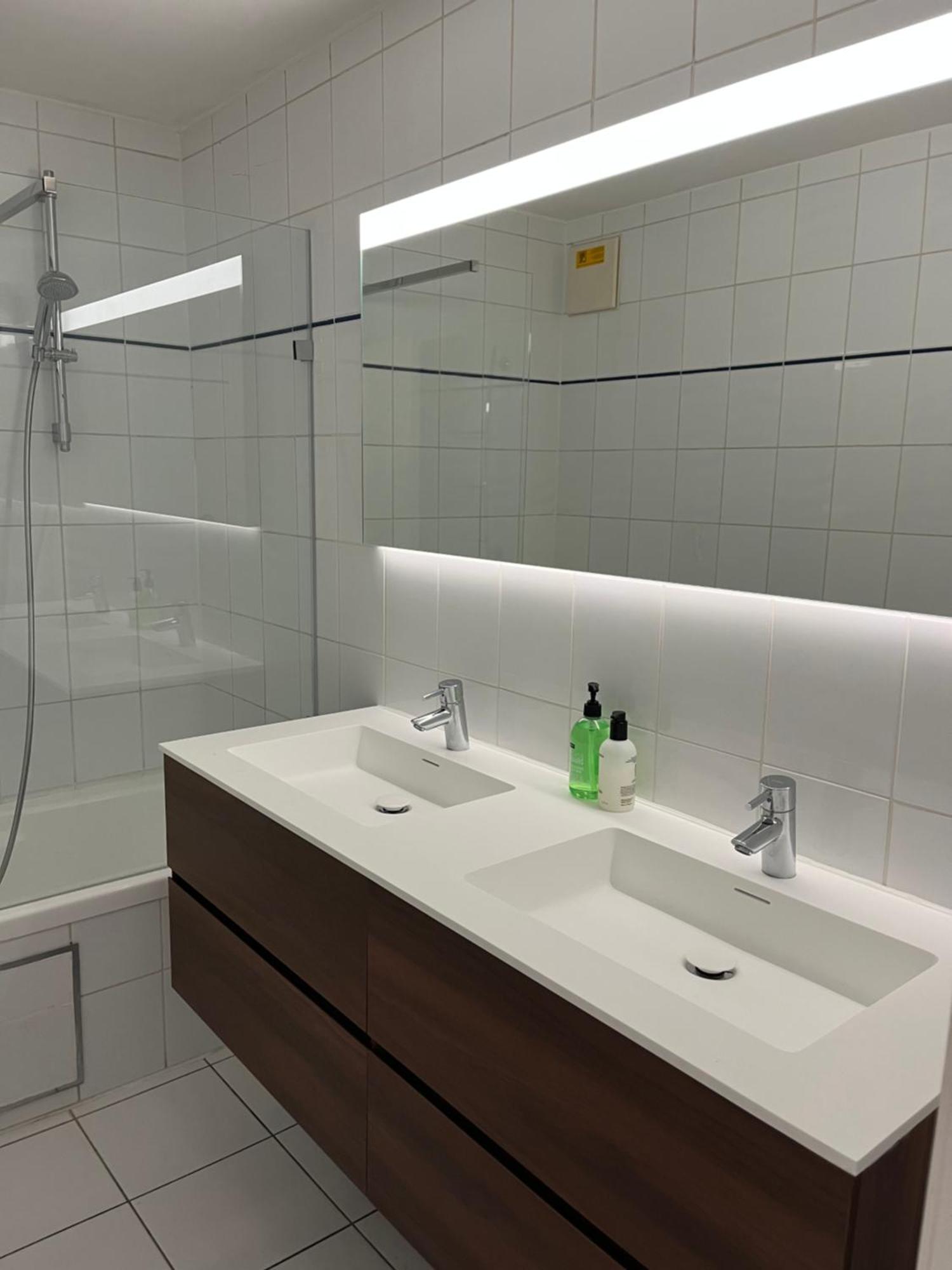 Penthouse De Vaughan -luxe Met Zeezicht